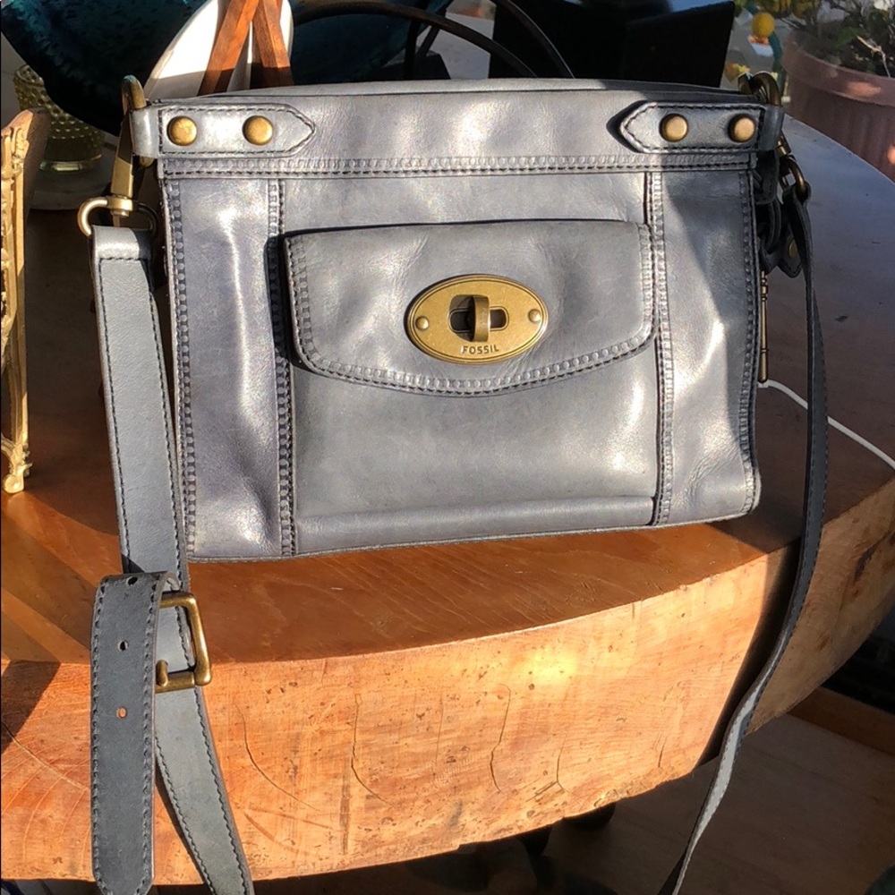 Long Live Vintage Fossil leather crossbody bag